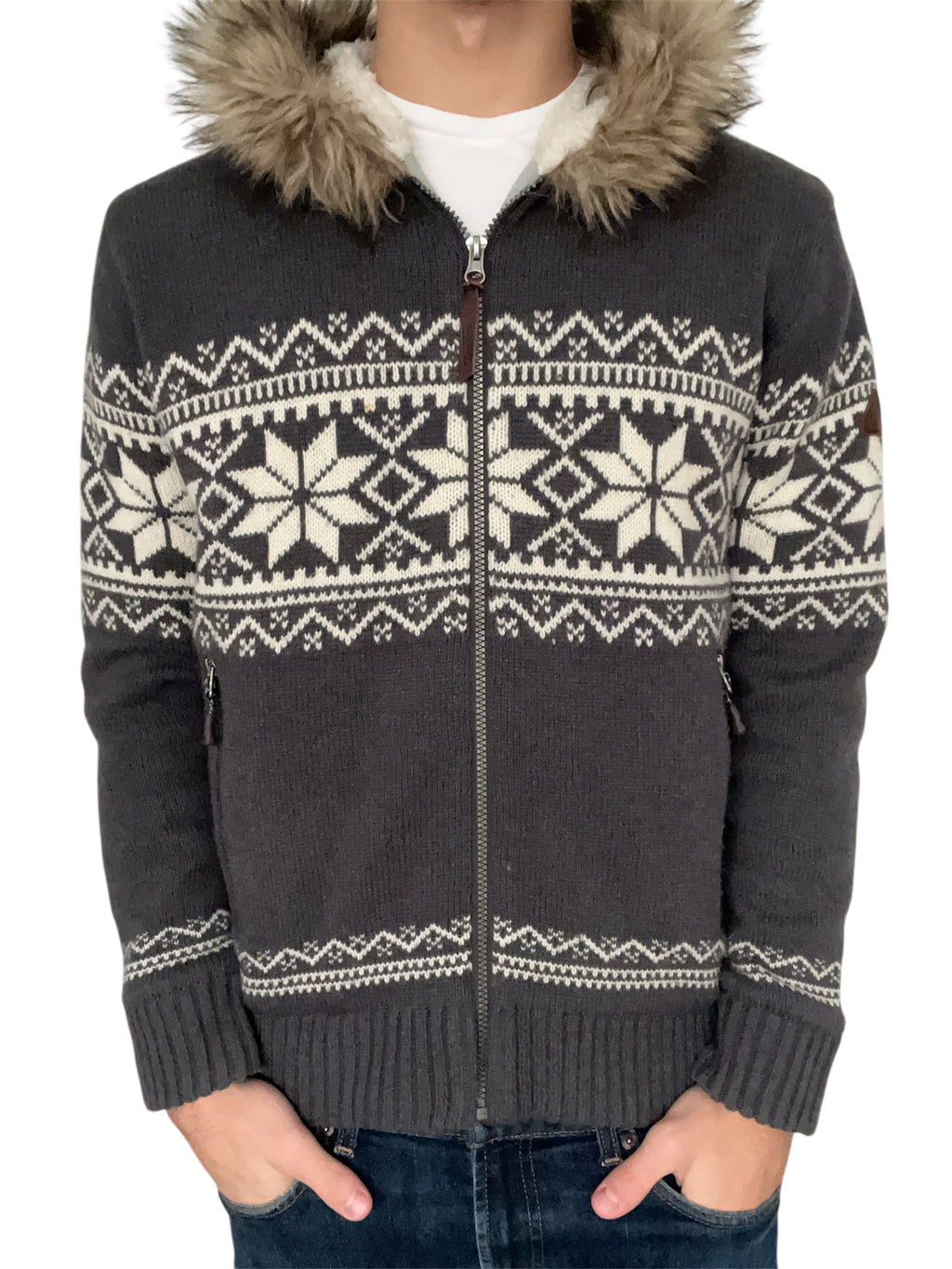 Knitted cardigan with fur